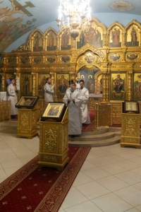 Митрополит Лонгин совершил чин Великого освящения воды