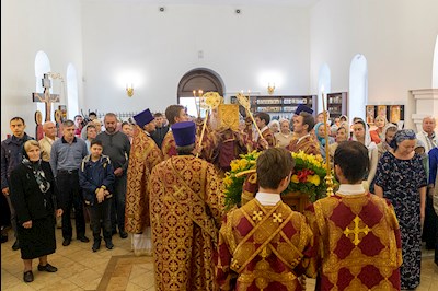 Божественная литургия в храме во имя пророка Божия Илии на Ильинской площади г. Саратова