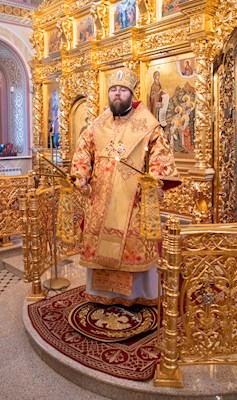 Митрополит Игнатий совершил Божественную литургию в Свято-Троицком кафедральном соборе г. Саратова