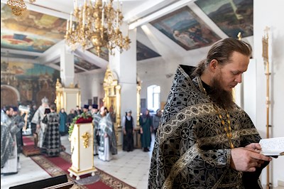 Литургия Преждеосвященных Даров в храме в честь Покрова Пресвятой Богородицы г. Покровска (Энгельса)