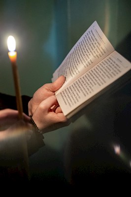 Великое повечерие с чтением канона преподобного Андрея Критского в храме Сошествия Святого Духа г. Саратова