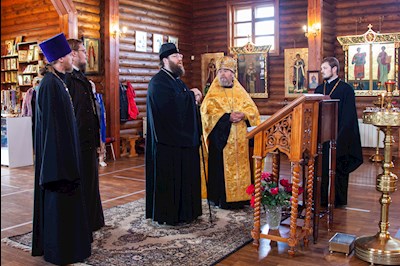 Митрополит Игнатий совершил поездку по храмам Петропавловского благочиния