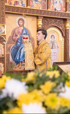 Митрополит Игнатий совершил Божественную литургию в храме святителя Николая Японского г. Саратова