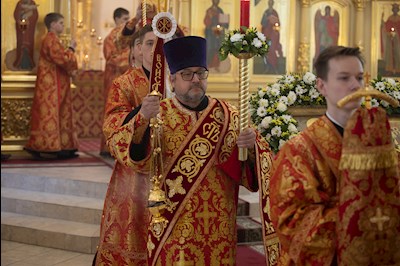 Митрополит Игнатий совершил Божественную литургию в храме святого апостола и евангелиста Иоанна Богослова г. Саратова