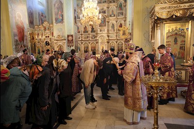 Митрополит Игнатий совершил всенощное бдение в Покровском соборе г. Саратова