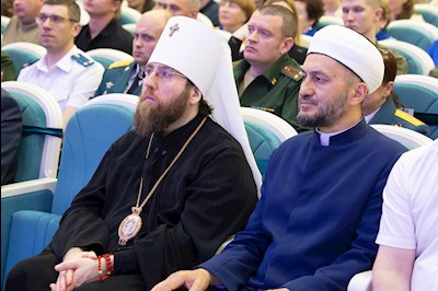 Митрополит Игнатий принял участие в торжественном мероприятии ко Дню России