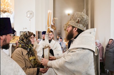 Митрополит Игнатий совершил Божественную литургию в кафедральном соборе Живоначальной Троицы г. Вольска
