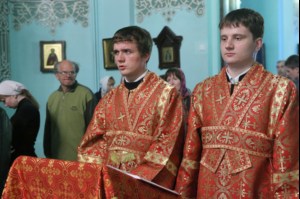 Всенощное бдение в Духосошественском кафедральном соборе Саратова