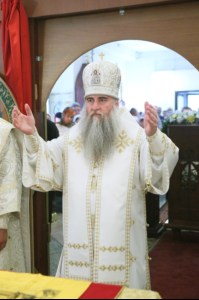 Божественная литургия в храме во имя святителя Тихона, епископа Воронежского, Задонского чудотворца, города Саратова