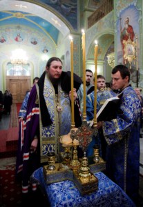 Всенощное бдение в храме в честь Покрова Пресвятой Богородицы г. Саратова