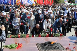 Митрополит Лонгин принял участие в торжественных мероприятиях в парке Победы на Соколовой горе