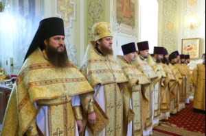 Божественная литургия и молебен у мощей святого равноапостольного князя Владимира в Покровском храме г.Саратова