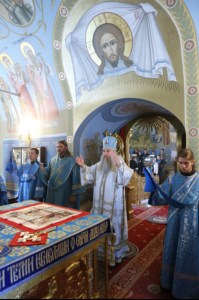 Крещальная литургия в Свято-Троицком кафедральном соборе г. Саратова
