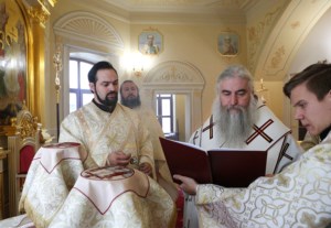 Литургия апостола Иакова на Архиерейском подворье — храме во имя святого апостола и евангелиста Иоанна Богослова при СПДС