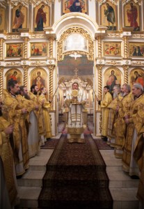 Божественная литургия в Свято-Троицком кафедральном соборе г. Покровска
