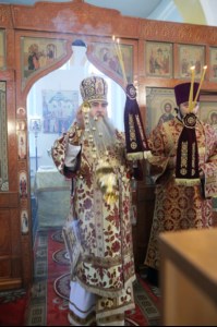 Божественная литургия в храме в честь Воздвижения Честнаго и Животворящего Креста Господня на территории Вольского военного института материального обеспечения