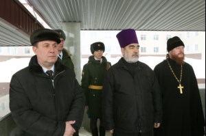 Митрополит Лонгин поздравил курсантов и командование вольского военного института с Днем защитника Отечества