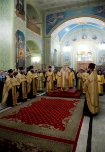 Всенощное бдение в храме в честь Покрова Пресвятой Богородицы г. Саратова