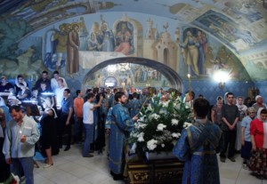 Всенощное бдение с чином Погребения Божией Матери в Свято-Троицком кафедральном соборе г. Саратова