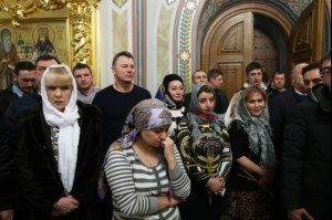 Рождественская Божественная литургия в Свято-Троицком кафедральном соборе Саратова