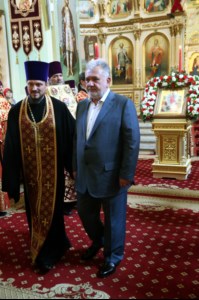 Пасхальная вечерня в храме Покрова Пресвятой Богородицы г.Саратова