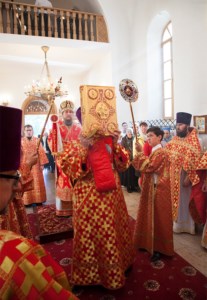 Божественная литургия на Архиерейском подворье — храме во имя святых равноапостольных Мефодия и Кирилла при СГУ в день памяти святых братьев
