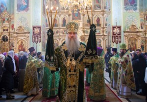 Божественная литургия в храме в честь Покрова Пресвятой Богородицы г.Саратова