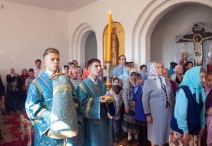 Божественная литургия в Свято-Успенском храме пос. Возрождение Хвалынского района