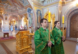 Божественная литургия в Свято-Троицком кафедральном соборе г. Саратова