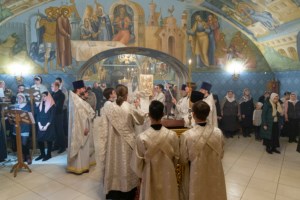 Митрополит Лонгин совершил чин Великого освящения воды