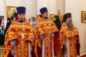 Божественная литургия в Свято-Алексиевском женском монастыре г. Саратова