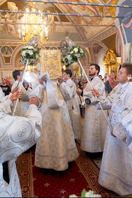 Божественная литургия в Свято-Троицком кафедральном соборе г. Саратова