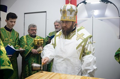 Митрополит Игнатий совершил Великое освящение храма преподобного Серафима Саровского р.п. Татищево и первую Божественную литургию в новоосвященном храме
