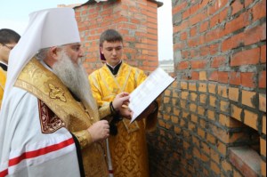 Чин основания Владимирского храма подворья Свято-Алексиевского женского монастыря Саратова в Вольске