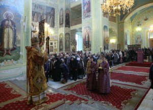 Митрополит Лонгин совершил Чин умовения ног
