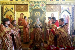 Божественная литургия в храме во имя мучениц Веры, Надежды, Любови и матери их Софии поселка Светлый Татищевского района
