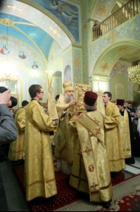 Митрополит Лонгин совершил Великую Рождественскую вечерню в Покровском храме Саратова