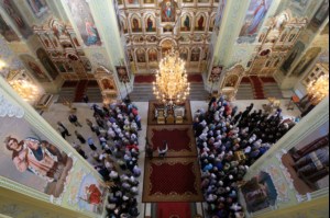 Встреча святых мощей святого равноапостольного князя Владимира и Всенощное бдение в храме в честь Покрова Пресвятой Богородицы г.Саратова