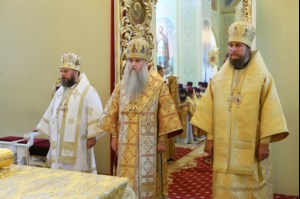 Божественная литургия и молебен у мощей святого равноапостольного князя Владимира в Покровском храме г.Саратова