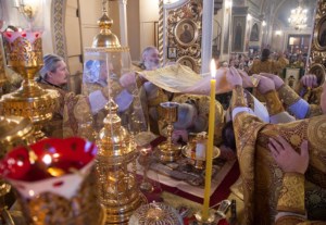 Божественная литургия в Свято-Троицком кафедральном соборе г. Покровска