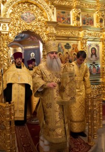 Всенощное бдение в Свято-Троицком кафедральном соборе города Саратова