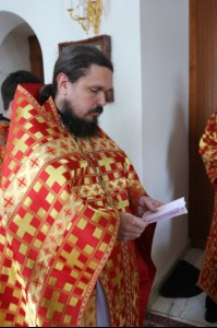 Божественная литургия на Архиерейском подворье — храме в честь иконы Божией Матери «Утоли моя печали» г.Саратова