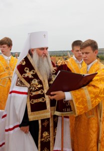 Чин основания храма во имя новомучеников и исповедников Саратовских в строящемся районе Солнечный-2 г. Саратова