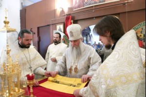 Божественная литургия в храме во имя святителя Тихона, епископа Воронежского, Задонского чудотворца г. Саратова