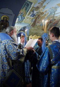 Всенощное бдение с чином Погребения Божией Матери в Свято-Троицком кафедральном соборе г. Саратова