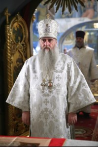 Митрополит Лонгин совершил Крещальную Литургию