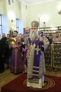 Всенощное бдение на Архиерейском подворье – храме во имя преподобного Серафима Саровского г.Саратова