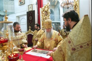 Божественная литургия в храме во имя Всех Святых, в земле Российской просиявших, г. Саратова