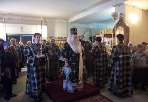 Литургия Преждеосвященных Даров в храме во имя святителя Тихона, Епископа Воронежского, Задонского чудотворца г.Саратова