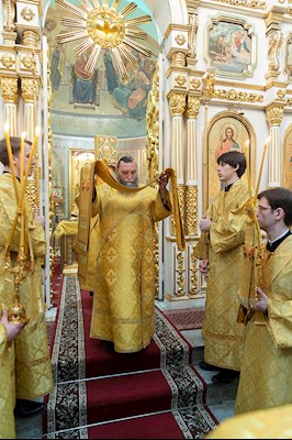 Божественная литургия в храме Всех святых, в земле Русской просиявших, г. Саратова